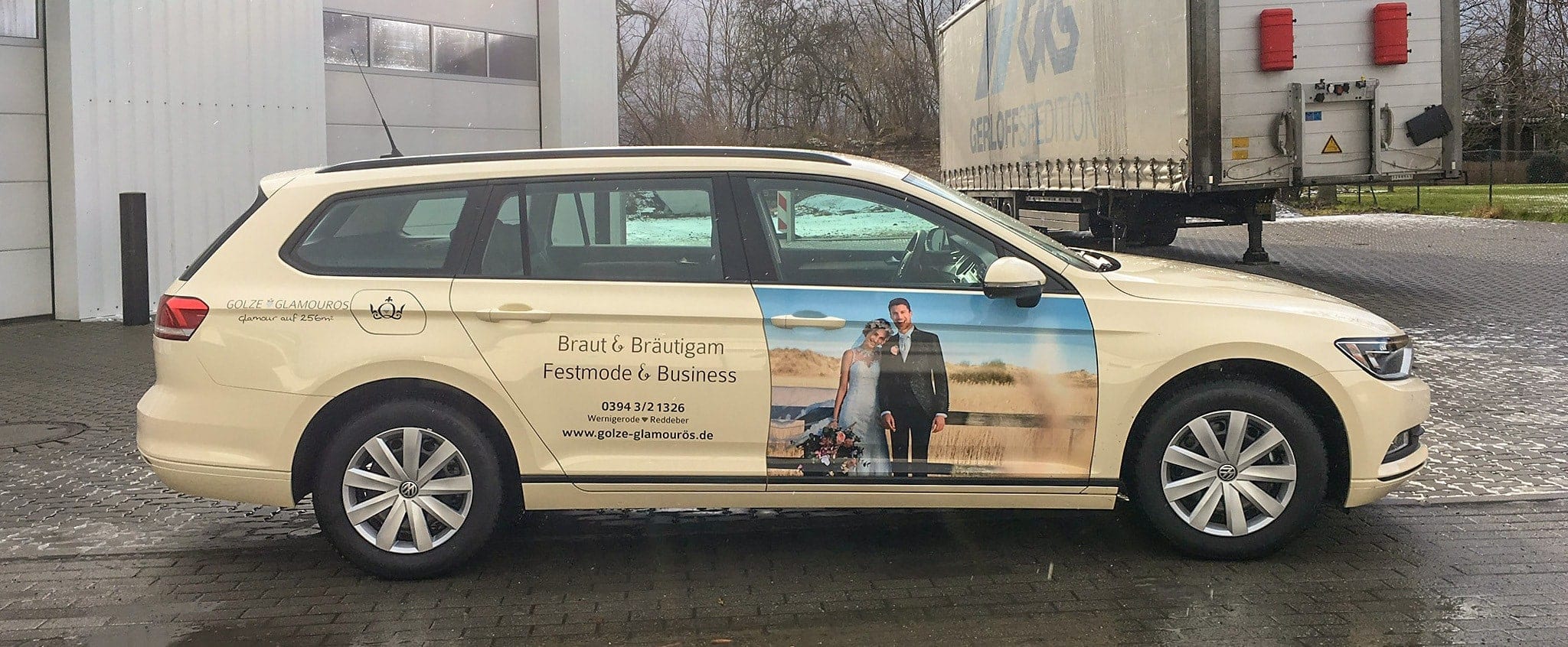 Taxibeschriftung Golze-Glamourös